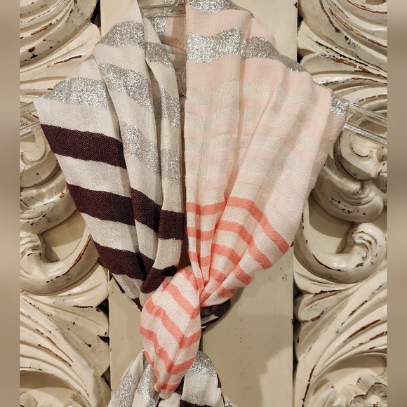 Long Striped sparkle scarf - Picture 3 of 9